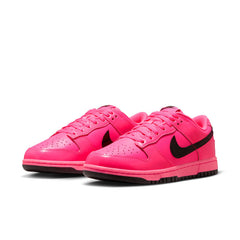 WMNS Nike Dunk Low (Pink Blast/Black/Pink Blast)