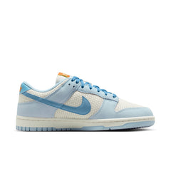 WMNS Nike Dunk Low SE (Sail/Work Blue/Hydrogen Blue)