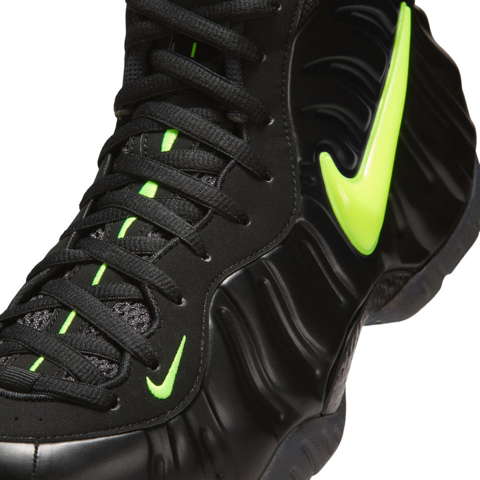 Nike Air Foamposite Pro (Black/Voltage Yellow)