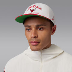 Air Jordan Pro Hat (WHITE/UNIVERSITY RED/UNIVERSITY RED)