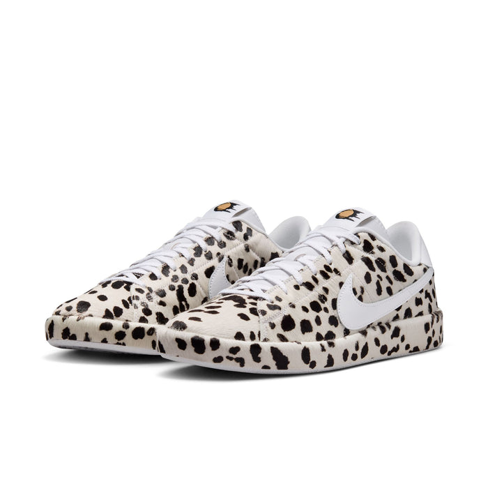 Nike Tennis Classic CS PRM Chew Dog (White/White/Black)