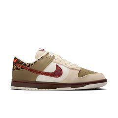 WMNS Nike Dunk Low (Khaki/Team Red/Baroque Brown/Pearl)