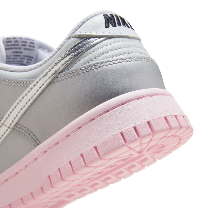 WMNS Nike Dunk Low LX (Photon Dust/Metallic Silver)