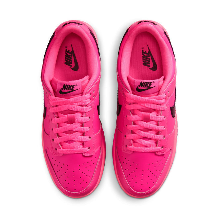 WMNS Nike Dunk Low (Pink Blast/Black/Pink Blast)